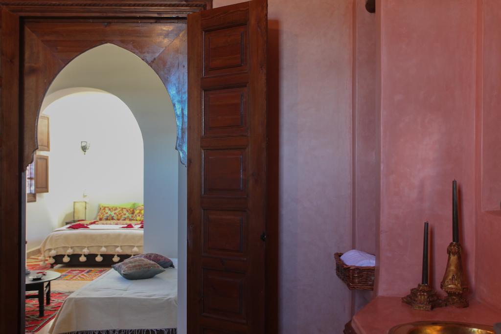 Riad Couleur Sable Sidi Abdallah Ghiat Camera foto